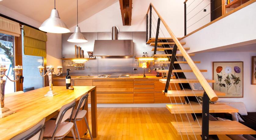 L'appart du Chateau Des Girards — 4-Star Luxury Hotel in Lans-En-Vercors, France