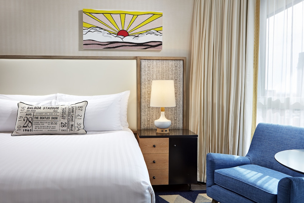 The Bristol Hotel San Diego - photo 10