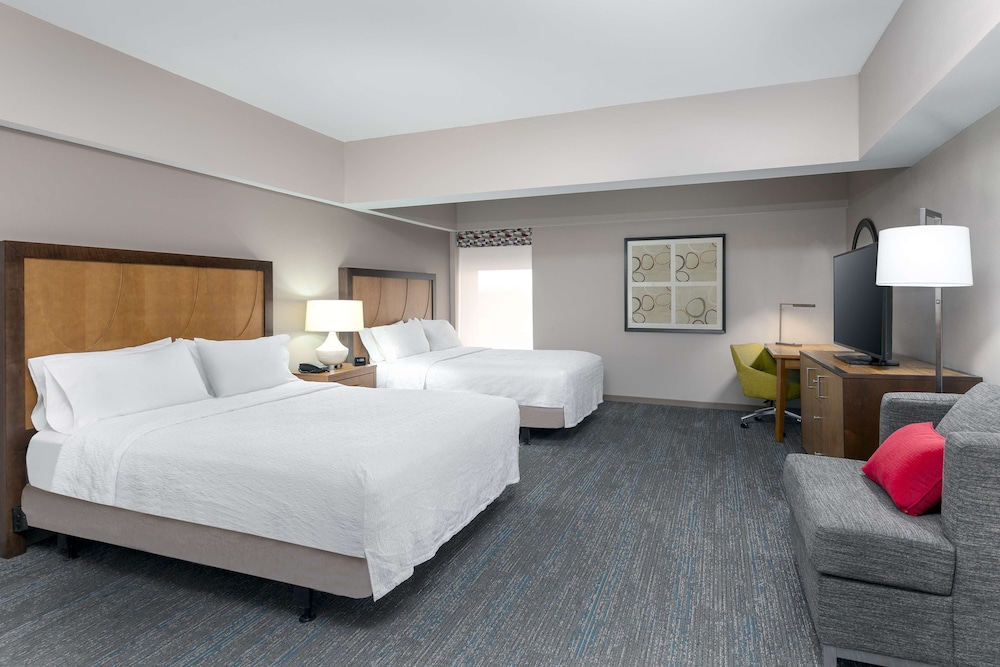 Hampton Inn & Suites Clayton St. Louis Galleria Area - photo 10