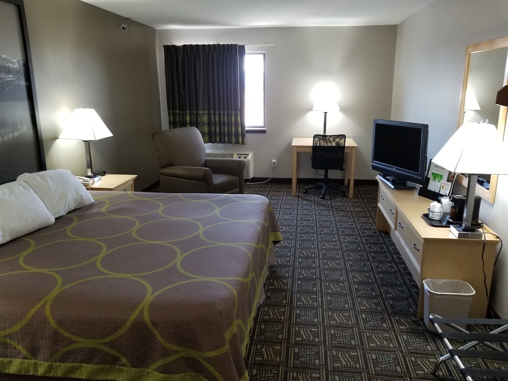 Super 8 by Wyndham Fort Collins - photo 5