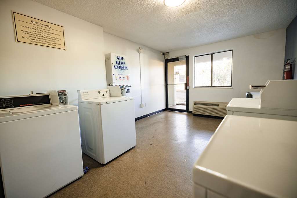 La Quinta Inn by Wyndham Tampa Near Busch Gardens - photo 46