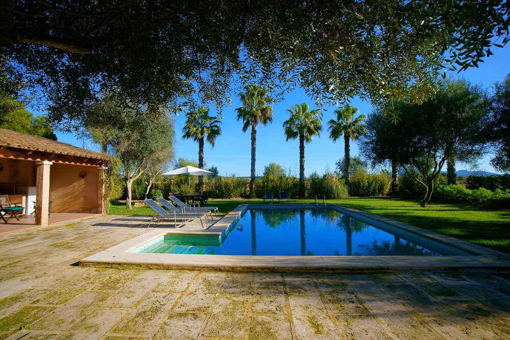 Bou Ros Finca Can Nadal — 4-Star Luxury Hotel in Felanitx, Spain