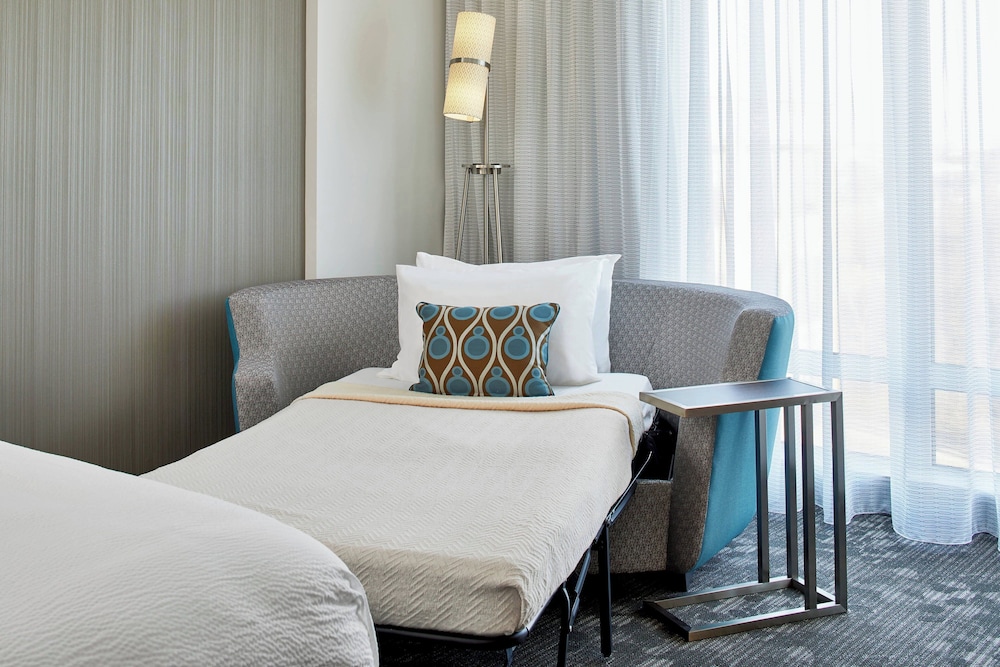 Courtyard by Marriott Baltimore Downtown McHenry Row - photo 5