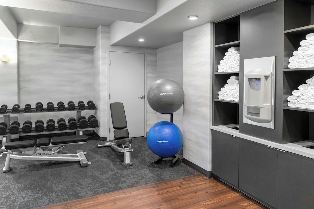 Fairfield Inn & Suites by Marriott San Francisco San Carlos - photo 38