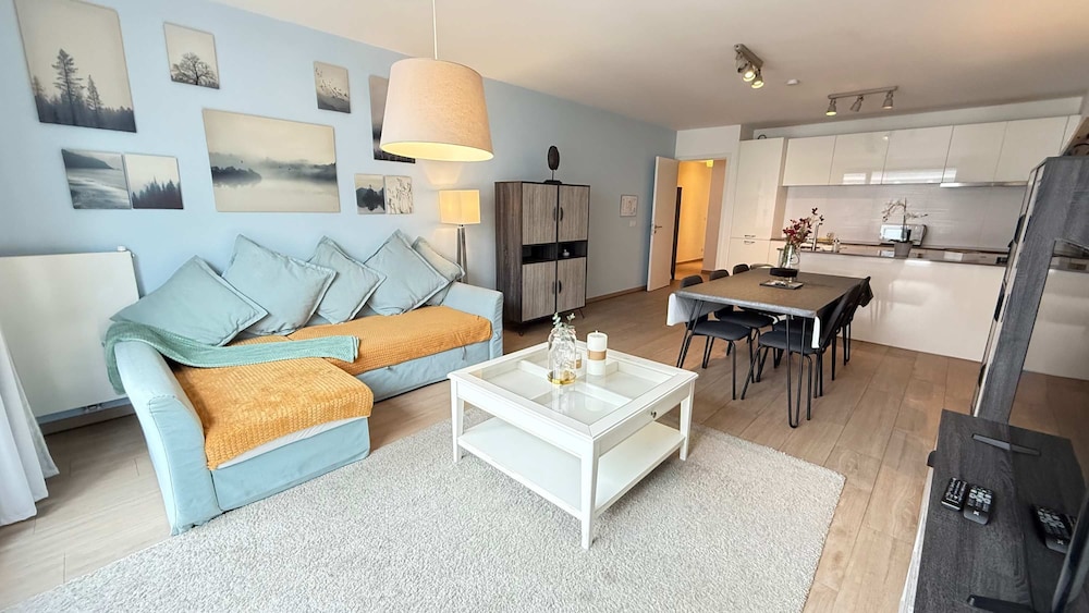 Spacious 3BR 2 5 BA Near Diamond District by Oneluxstay — Antwerpen — photo 2