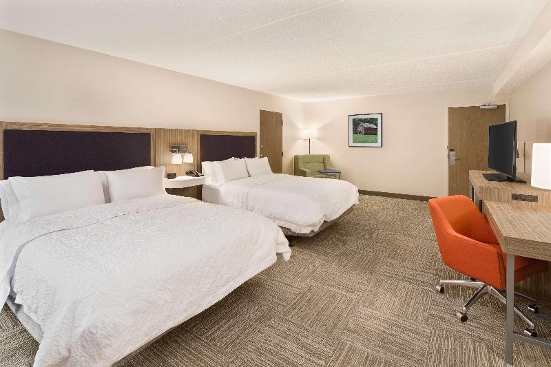 Hampton Inn Lagrange near Callaway Gardens - photo 114