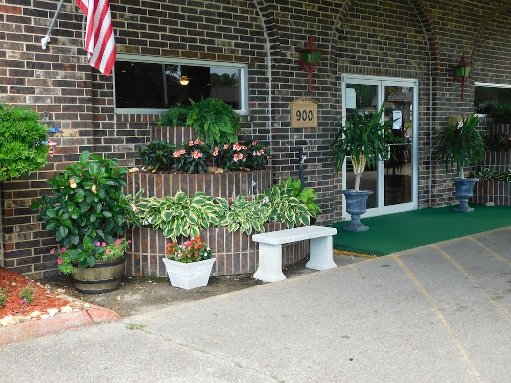 Cedar Glade Resort - photo 2