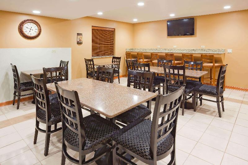 La Quinta Inn Chicago O'Hare Nr. 6072 - photo 34
