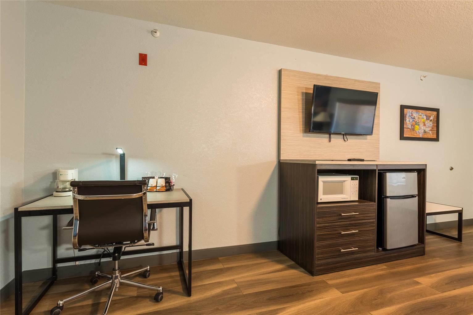 Quality Inn & Suites Manitou Springs at Pikes Peak - photo 11