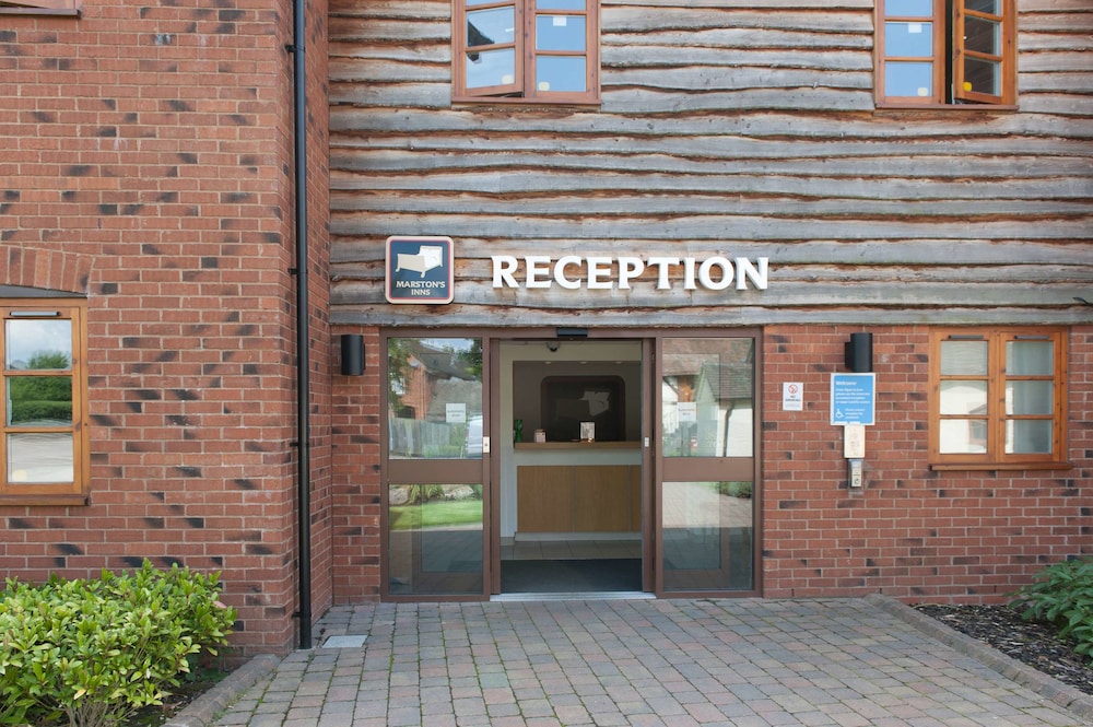 Meadow Farm Redditch by Marstons Inns — hotel in Redditch