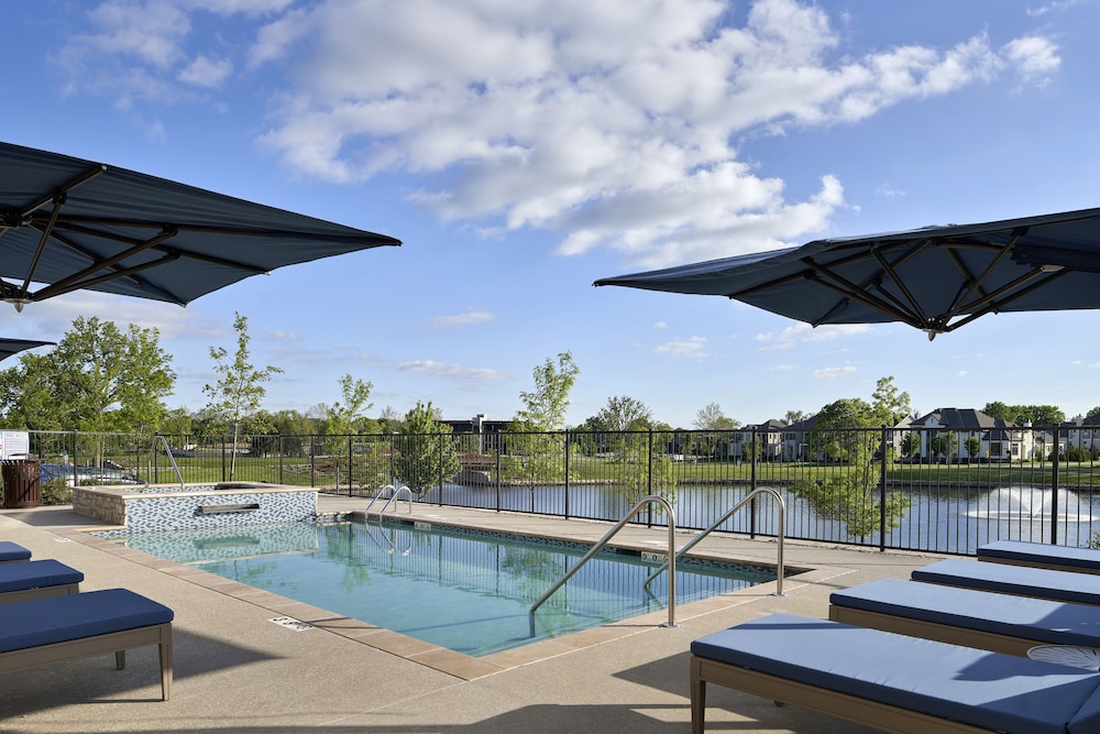 The Inn at Meadowbrook - photo 2