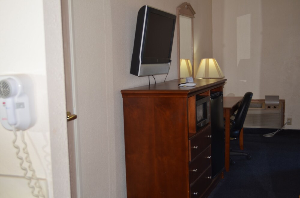 Quality Suites Abilene TX - photo 22