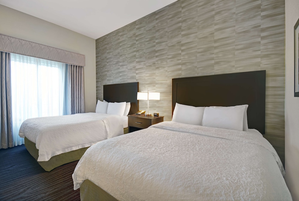 Hampton Inn & Suites Robbinsville - photo 16