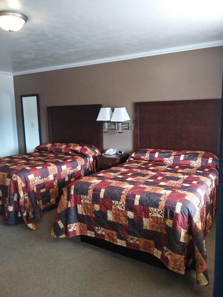 Centennial Motel - photo 13