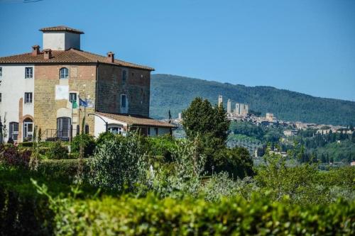 Castello di Fulignano Leonardo apartment ground floor — 4-Star Luxury Hotel in San Gimignano, Italy