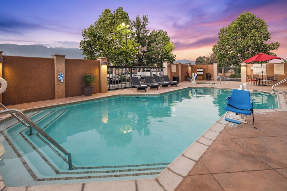 Hampton Inn & Suites Banning Beaumont - photo 2