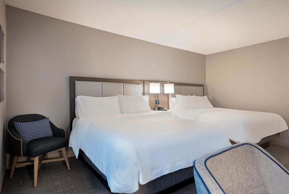 Hampton Inn by Hilton Boston Cambridge - photo 7
