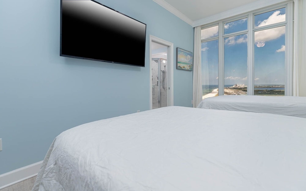 Phoenix Gulf Towers 2501 4 Bedroom Condo by Redawning - photo 9
