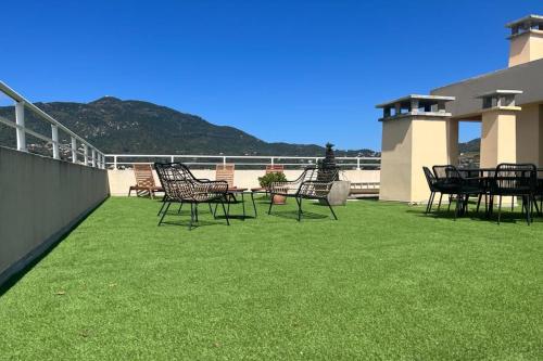 Bright Duplex 360 Degree View of Ajaccio — 4-Star Luxury Hotel in Ajaccio, France