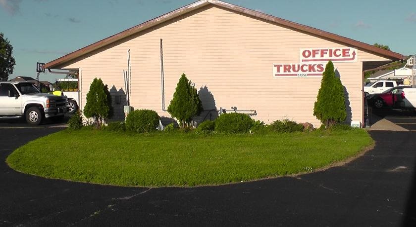 Ten Seven Inn - last minute hotel in Osseo