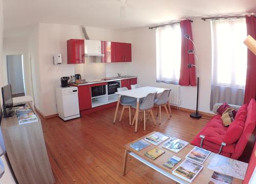 1 Etage Privatise in Abbeville, France