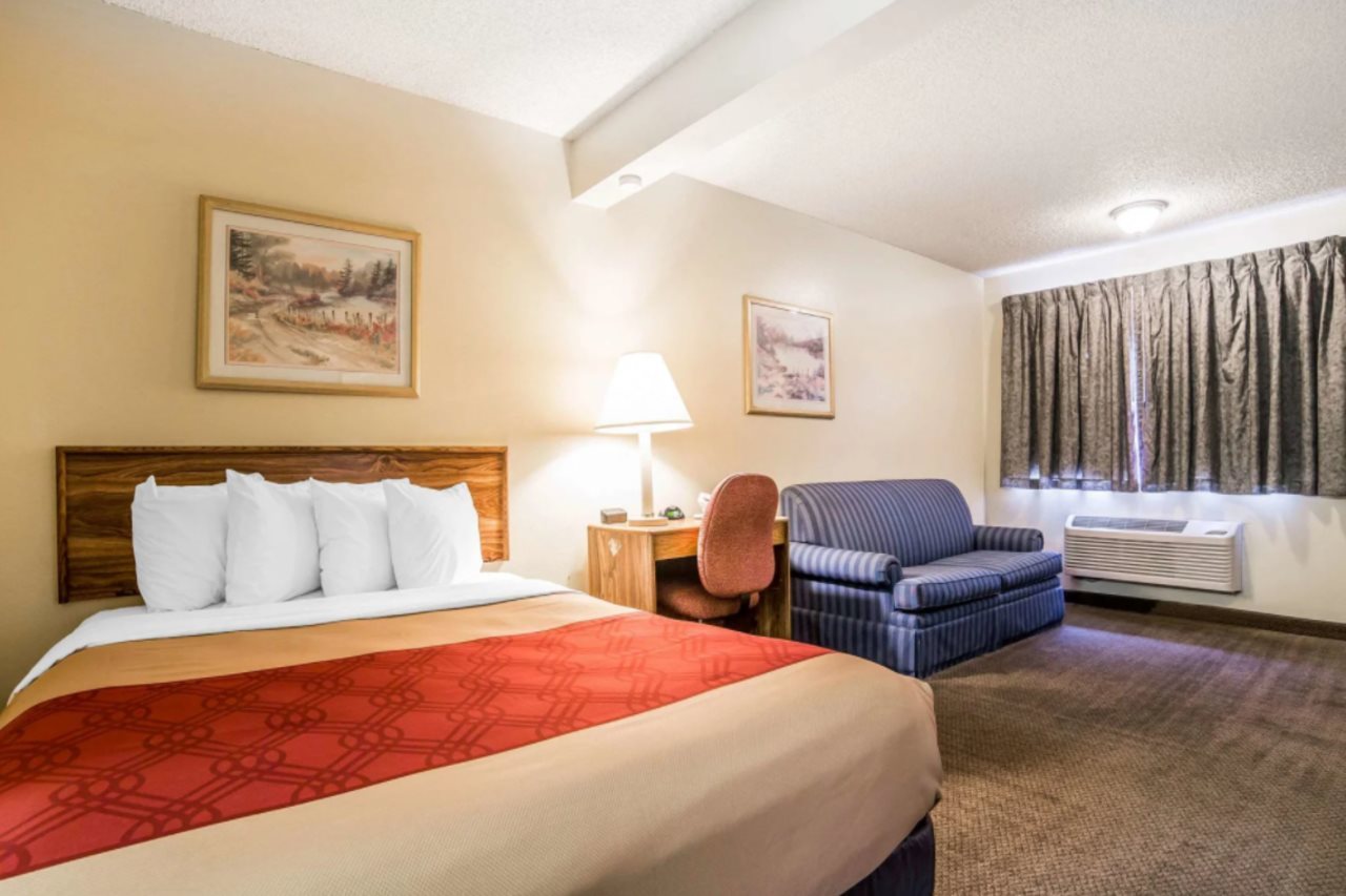 Studio6 Rock Springs WY Flaming Gorge - photo 10