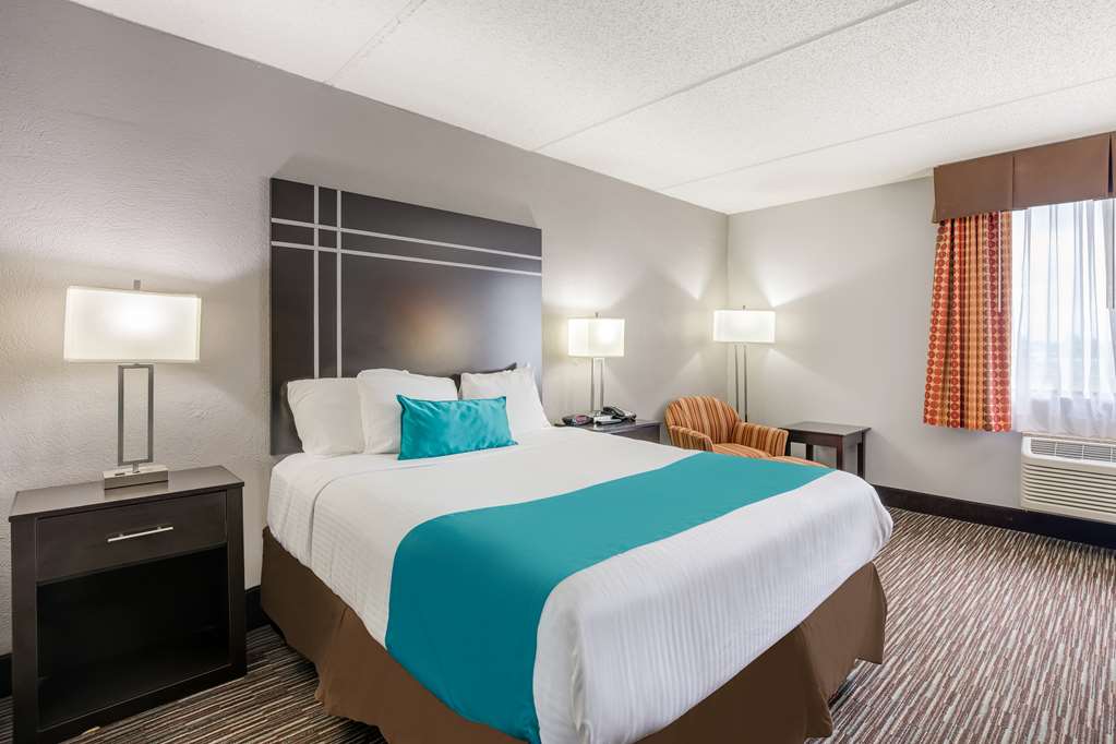 Best Western Waukesha Grand - photo 24