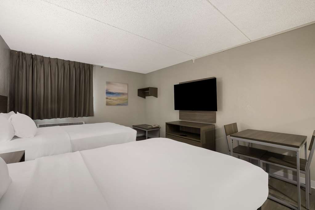 Suburban Studios Milwaukee Airport - photo 18