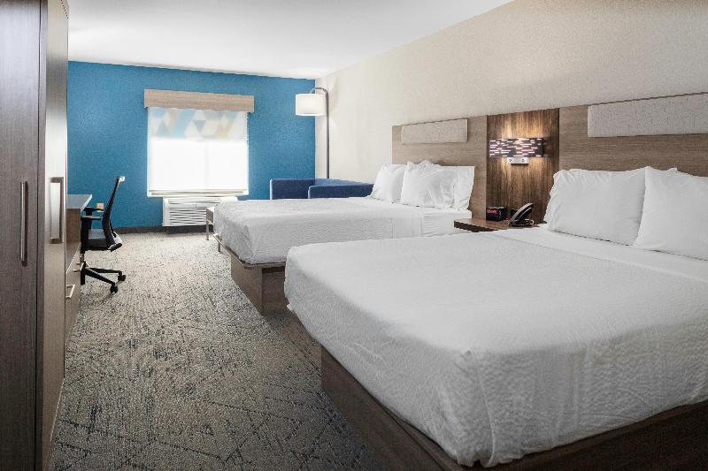 Holiday Inn Express & Suites Roanoke Rapids SE by IHG - photo 62