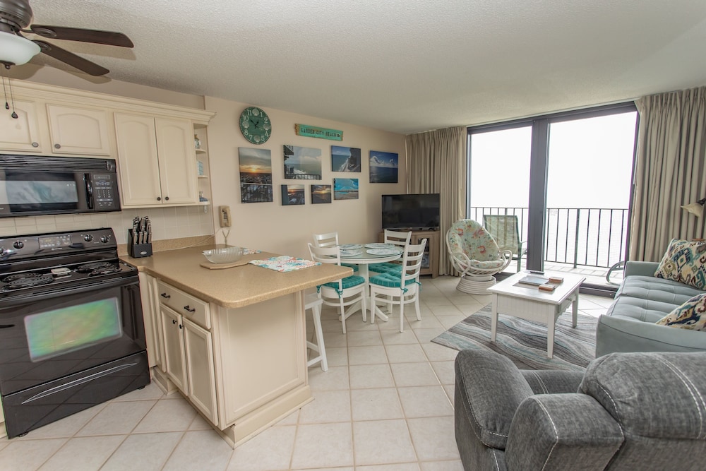 Royal Garden Resort 1506 2 Bedroom Condo by RedAwning - photo 8
