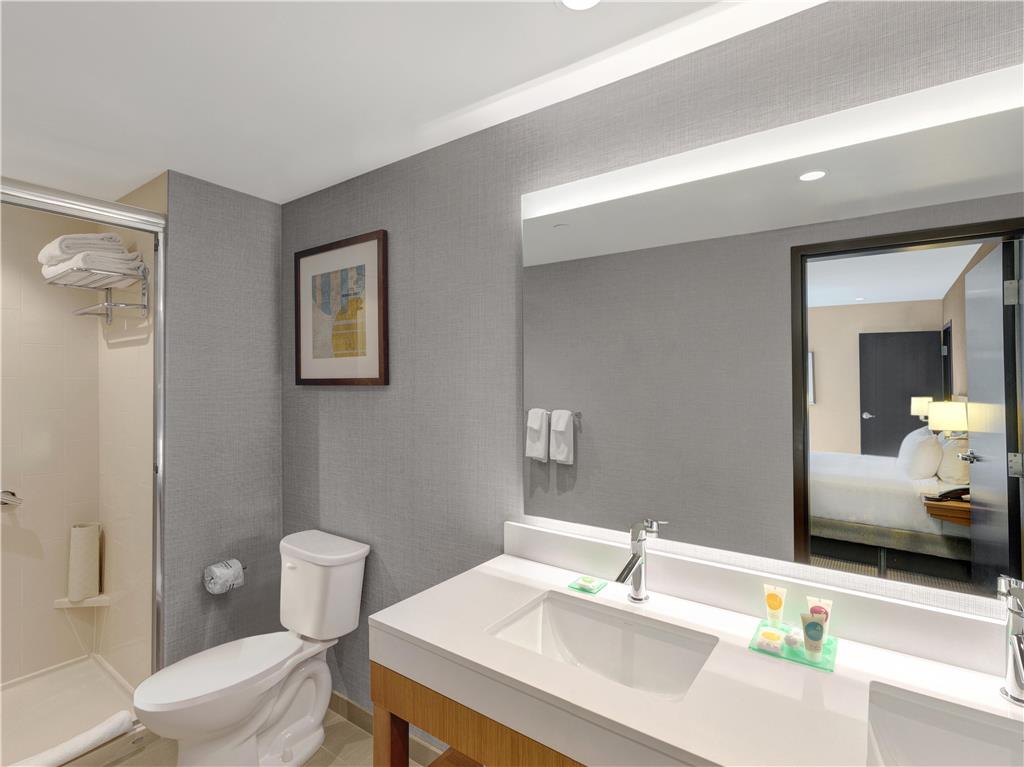 Hyatt Place Milwaukee Downtown - photo 68