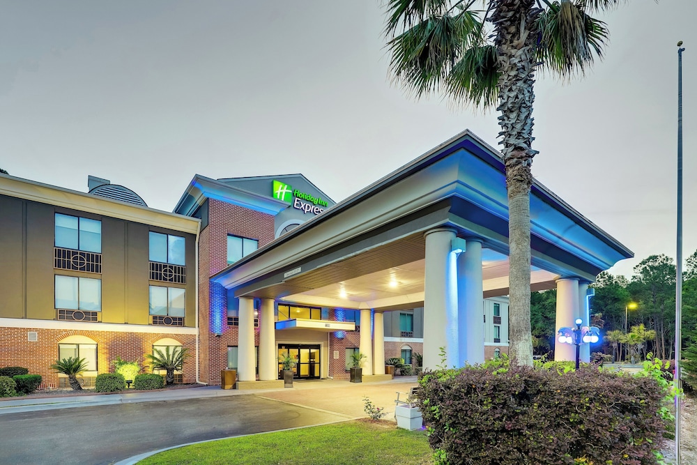 Holiday Inn Express Hotel & Suites Hinesville East Fort Stewart — hotel in Hinesville