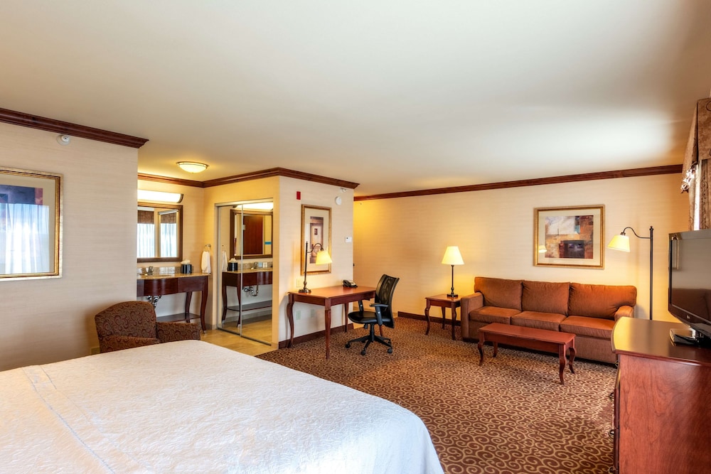 Hampton Inn Rawlins - photo 44