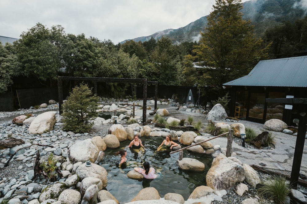 Maruia Hot Springs - last minute hotel in New Zealand