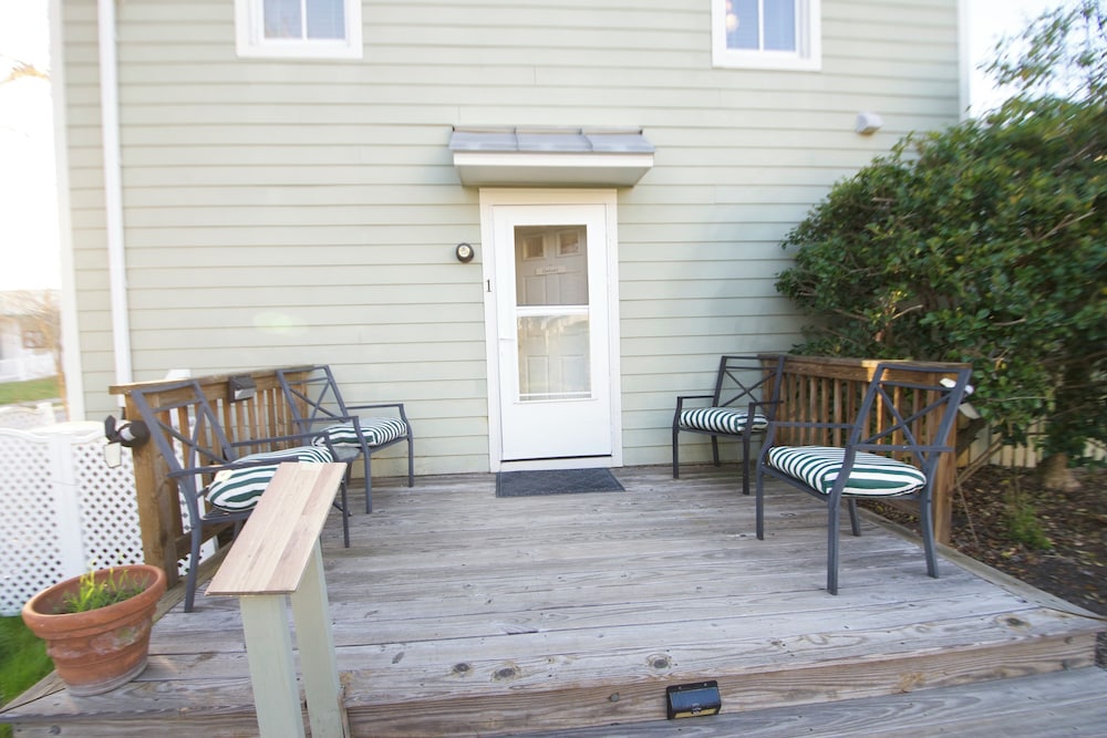 Inn at Oriental - photo 27