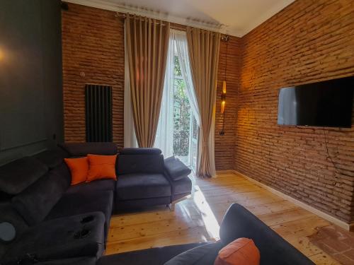 Top Floor Apartment Balcony in sololaki Room 25