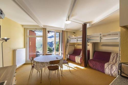 Petit Cocon Au Cœur de la Mongie in Bagneres-De-Bigorre, France