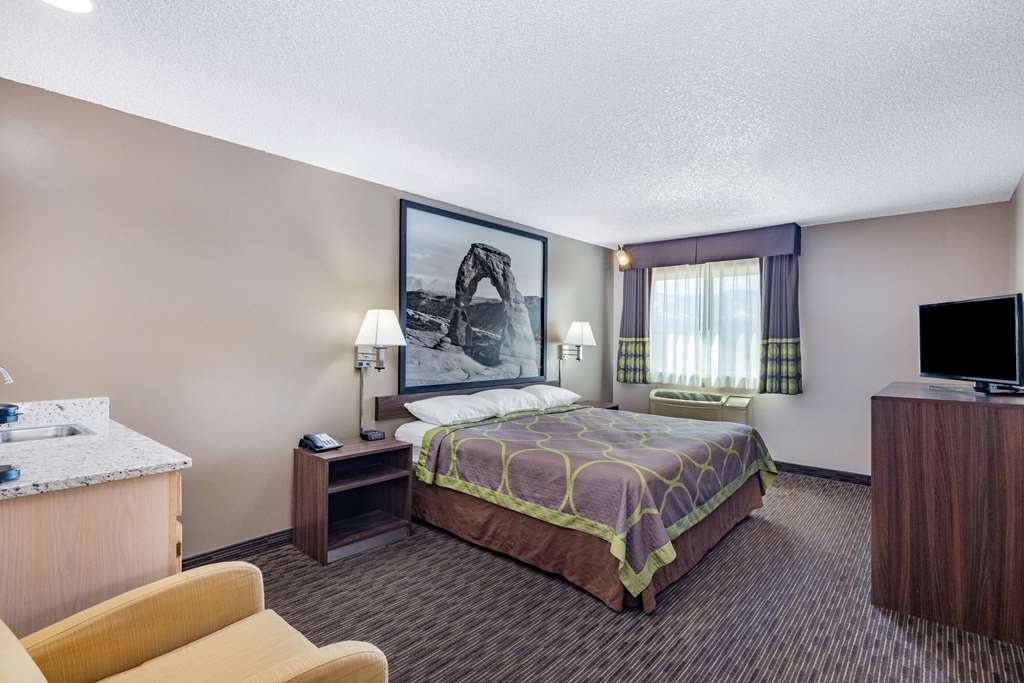 Super 8 by Wyndham Richfield UT - photo 32
