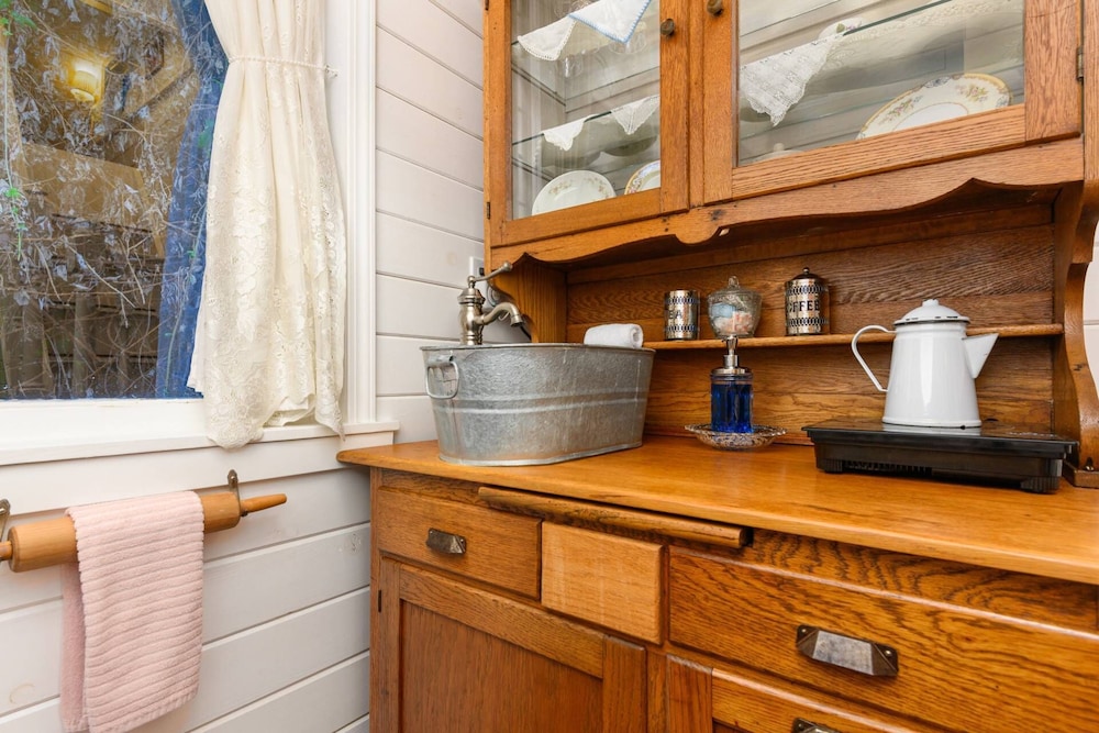 Tiny Digs Hotel of Tiny Houses - photo 28