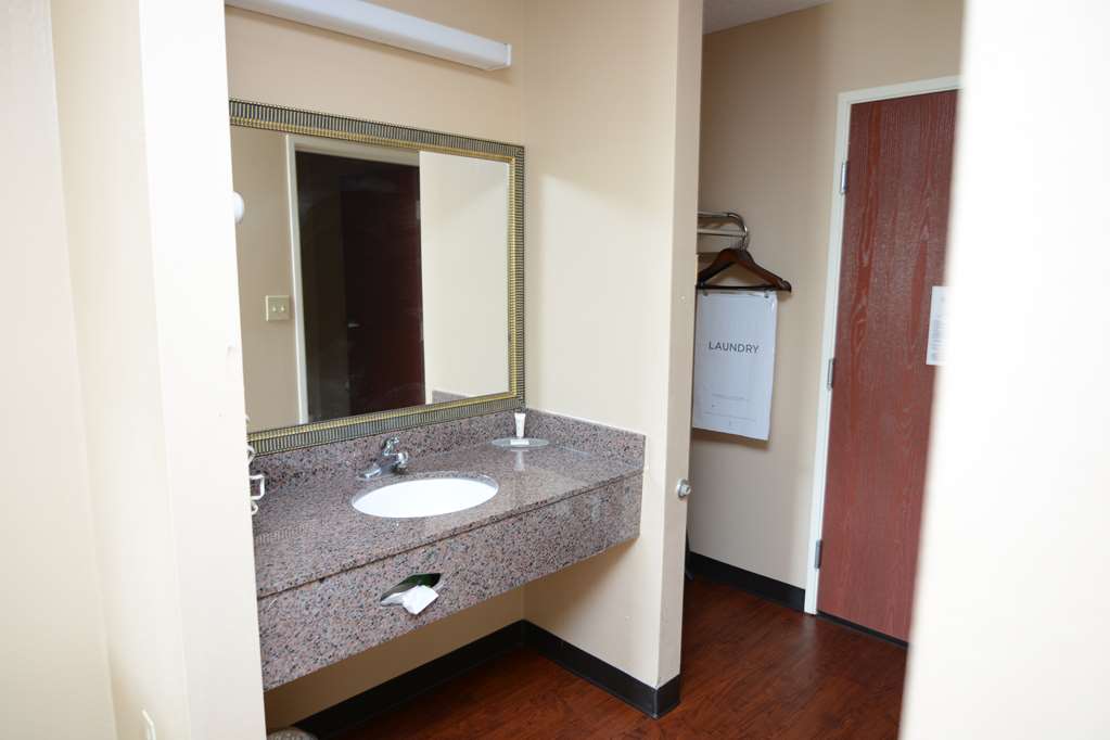 Jameson Inn Hazlehurst - photo 16