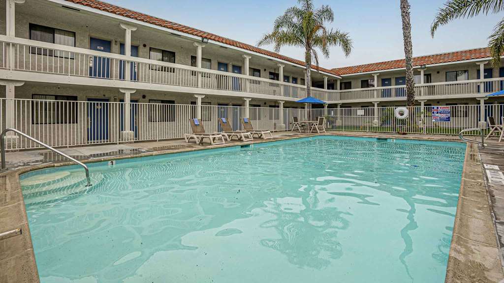 Motel 6 Carlsbad CA Beach - photo 4