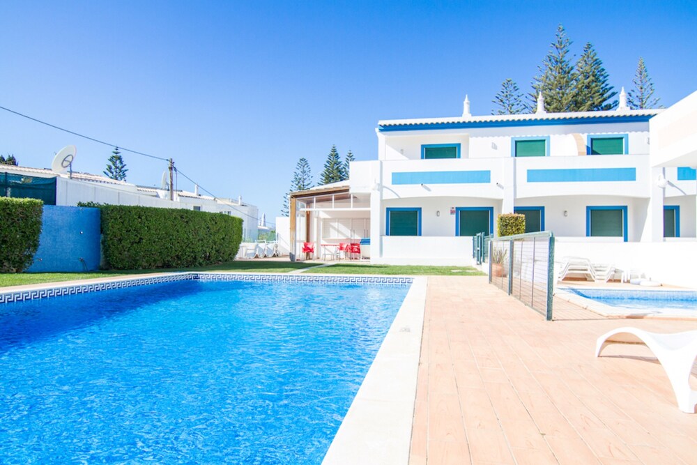 Akisol Luz Sand in Lagos, Portugal