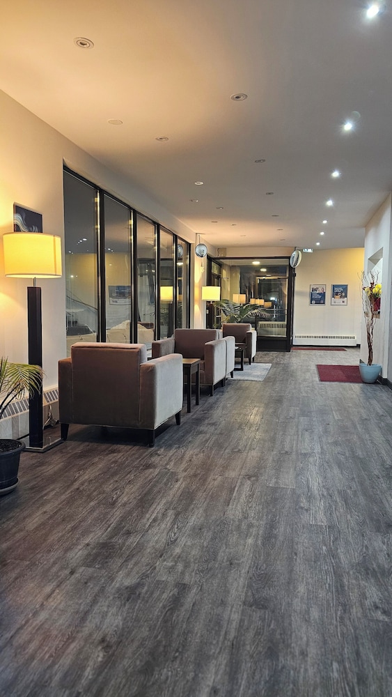 Motel 6 Sault Ste. Marie ON in Sault Ste. Marie, Canada