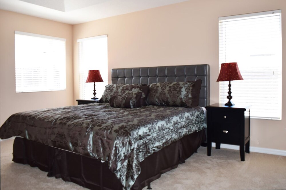 Lightmaker Property Management Davenport - photo 7