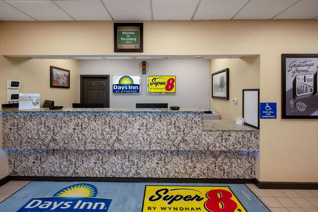 Days Inn by Wyndham Perrysburg Toledo - photo 8