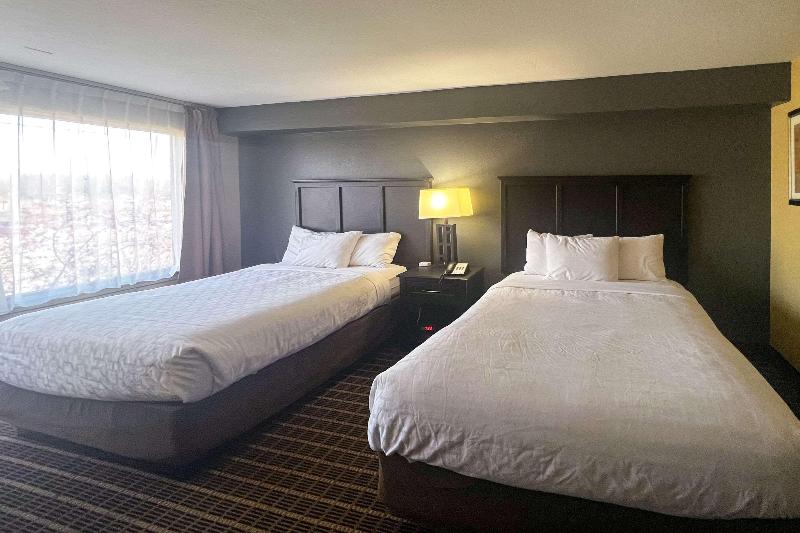 Days Inn by Wyndham Muskegon - photo 68