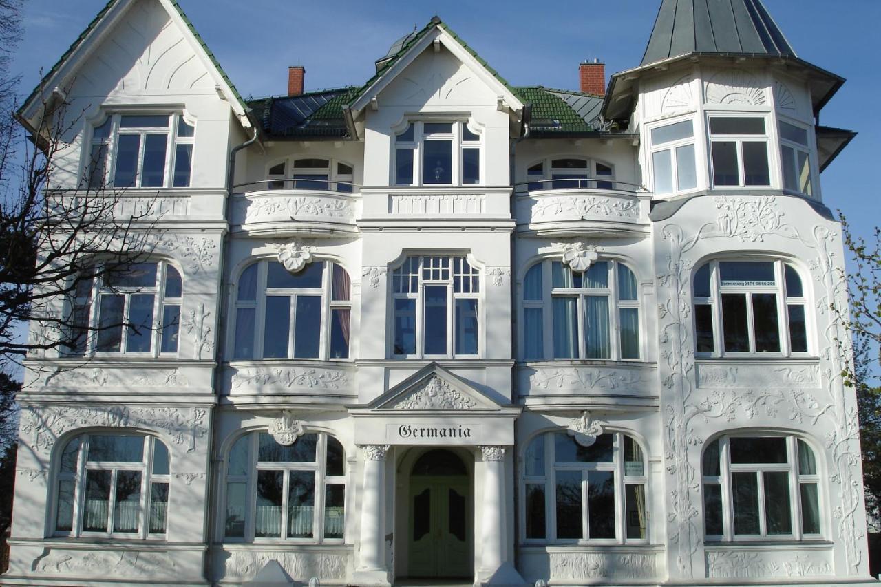 Villa Germania Südbalkon — 4-Star Luxury Hotel in Ahlbeck, Germany