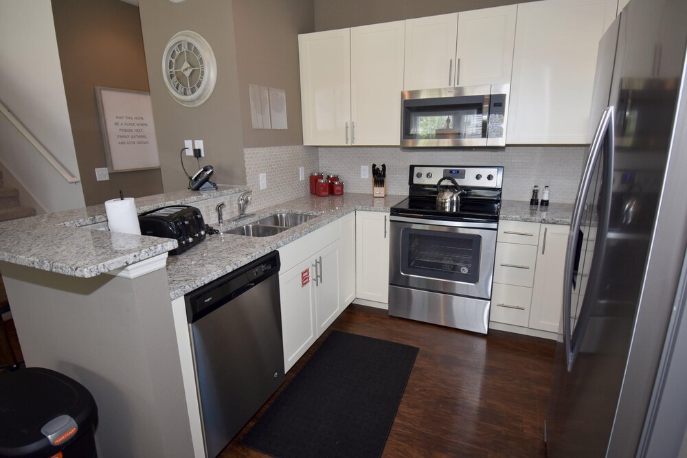 Nov Special W Lucaya 4bed 2 Bath ID: 256175 - photo 17