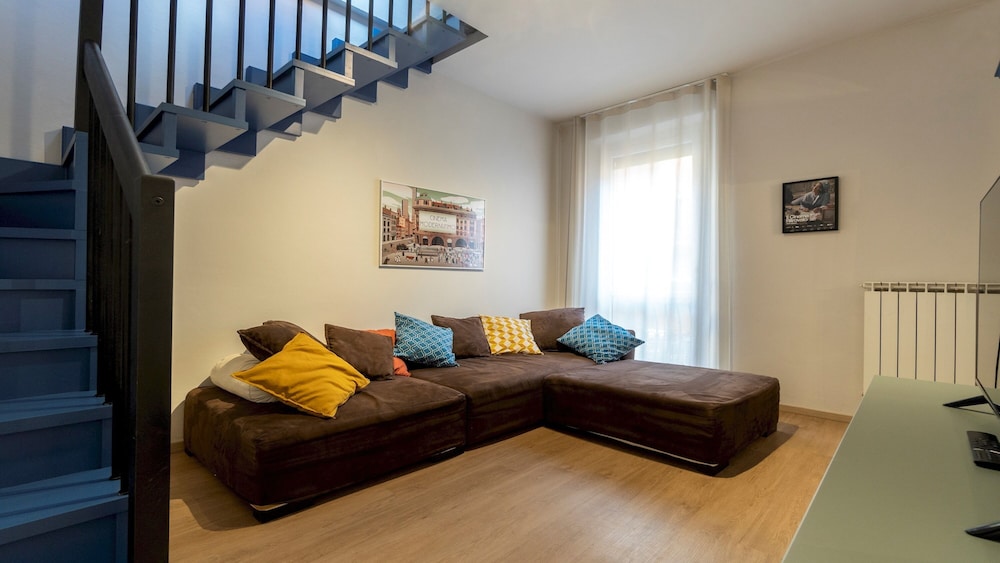 Italianway San Vitale 87 — 4-Star Luxury Hotel in Bologna, Italy