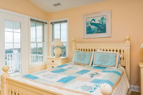 Emerald Breeze by Oak Island Accommodations - photo 10